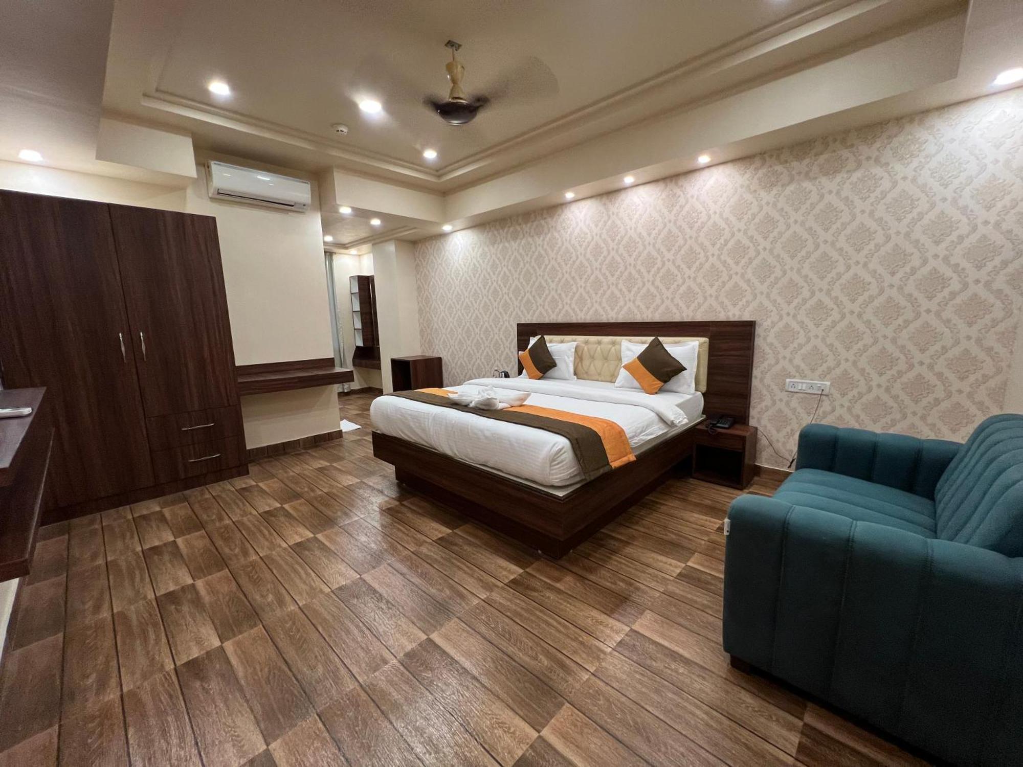 Grand Falcon Electronic City Kammasandra Ngoại thất bức ảnh
