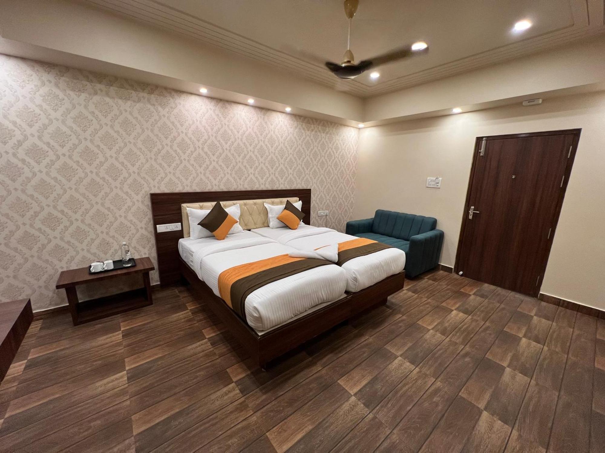 Grand Falcon Electronic City Kammasandra Ngoại thất bức ảnh
