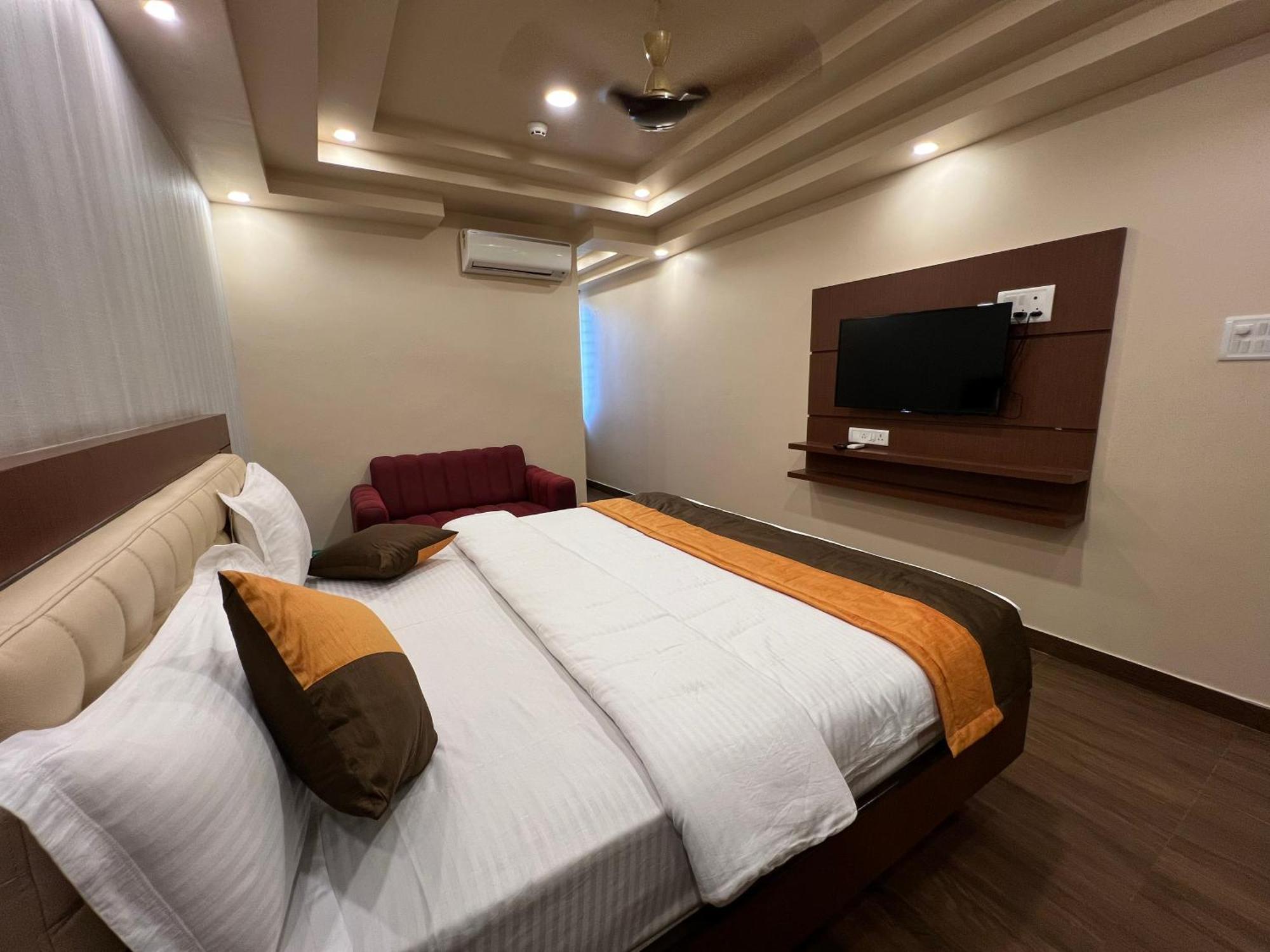 Grand Falcon Electronic City Kammasandra Ngoại thất bức ảnh